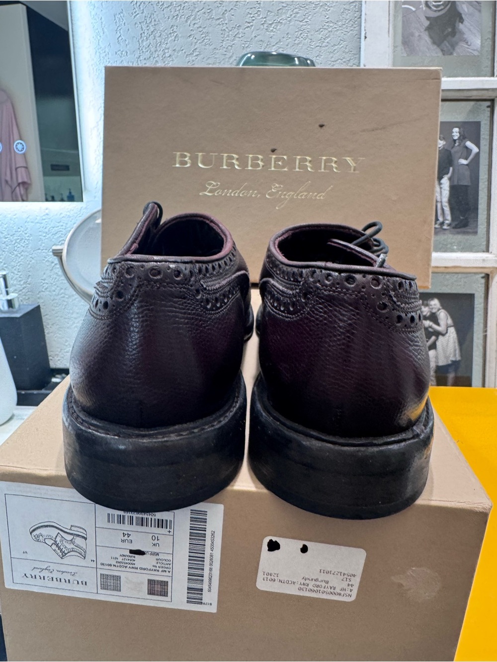 Burberry Men’s Wingtip Brogue Oxfords in Dark Burgundy - Picture 3 of 9